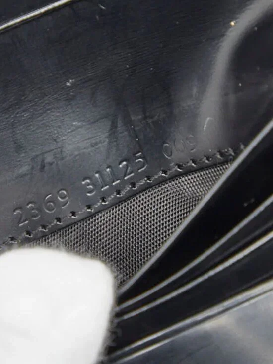 Fendi Zucchino Bifold Wallet Black Patent Leather - Picture 8 of 9